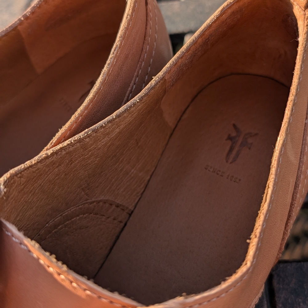 Frye grace Oxfords, Sz 8 - Picture 5 of 6